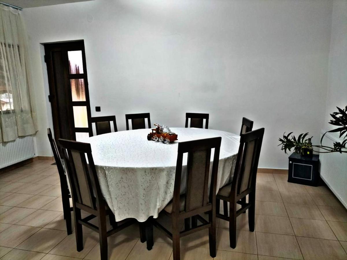 Pensiunea Casa Nusa Baia de Fier Esterno foto